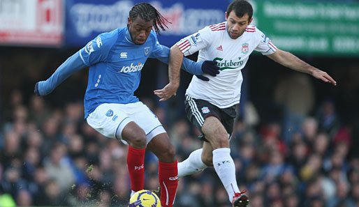 Frédéric Piquionne (l.) erzielte im Hinspiel das Tor zum 2:0-Endstand für den FC Portsmouth