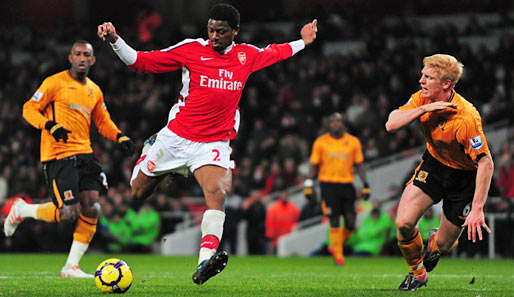 Szene aus dem Hinspiel: Arsenals Abou Diaby trifft zum 3:0-Endstand gegen Hull City