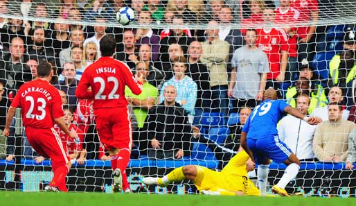 Chelsea-Stürmer Nicolas Anelka (r.) traf im Hinspiel gegen Liverpool