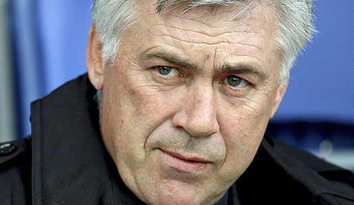 Rücktrittsgerüchte um den Chelsea-Coach Carlo Ancelotti. Der Italiener übernahm 2009