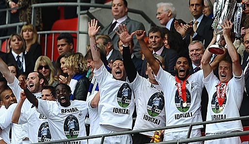 Als erster Klub aus Wales feiert Swansea City den Aufstieg in die Premier League