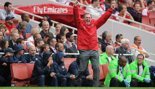 Liverpool-Trainer Kenny Dalglish benötigt diese Saison zwingend die Champions-League-Qualifikation