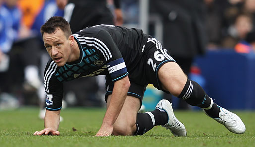 John Terry wird dem FC Chelsea wegen einer Knie-OP wochenlang fehlen