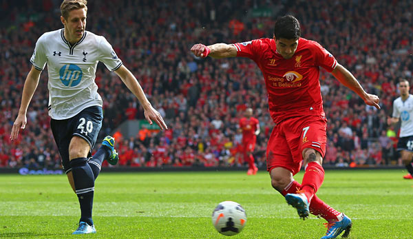 Luis Suarez erzielt das 2:0 für den FC Liverpool gegen Tottenham