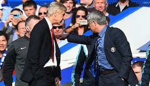 Zwischen Arsene Wenger (l.) und Jose Mourinho (r.) kam es beim Derby zur Rangelei