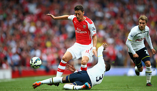 Mesut Özil macht derzeit beim FC Arsenal keine einfache Zeit durch