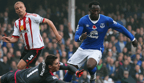 Evertons Romelu Lukaku (r.) hat in dieser Saison schon sechs Treffer erzielt