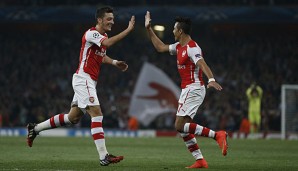 Alexis Sanchez und Mesut Özil stehen vor Vertragsverlängerungen bei Arsenal London