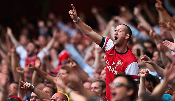 FC Arsenal-Fans bejubeln einen Derby-Sieg gegen Tottenham
