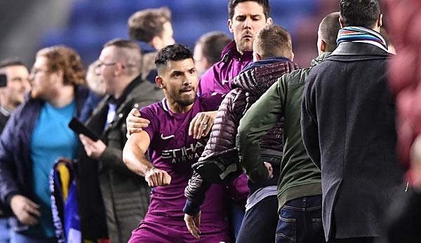 Nach Attacke eines Wigan-Fans: Sergio Agüero und Manchester City denken über Klage nach.