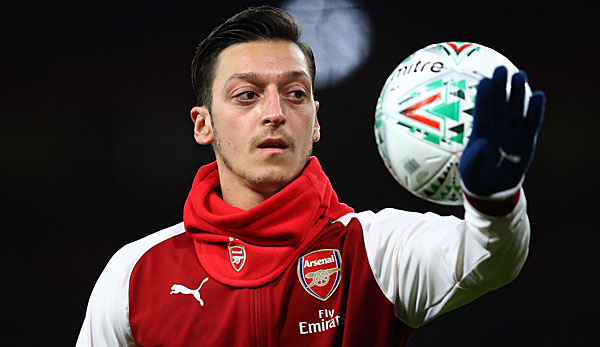 Mesut Özil hat seinen Vertrag beim FC Arsenal verlängert