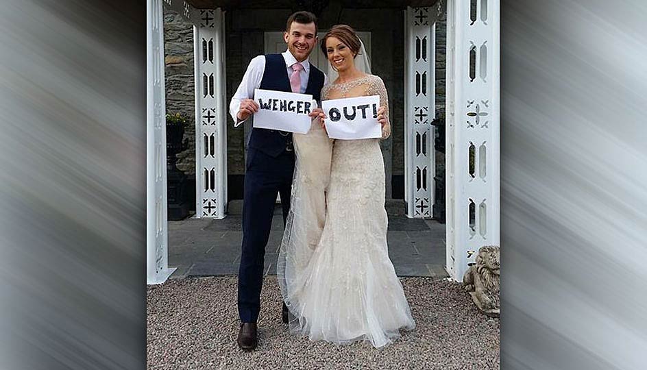 'Just Married' war gestern, jetzt heißt es 'Wenger Out'.