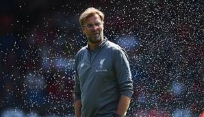 Jürgen Klopp überrascht die Liverpool-Fans in einer amerikanischen Sportsbar.
