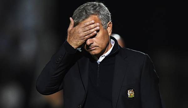 Jorge Mendes hat Gerüchte um einen möglichen Abgang seines Klienten Jose Mourinho von Manchester United dementiert.
