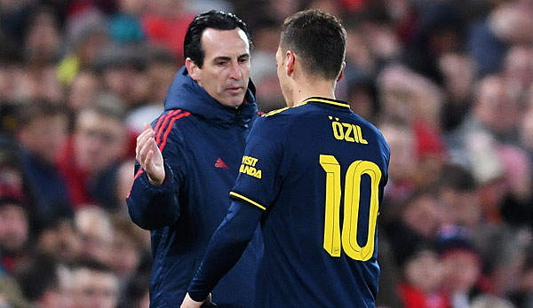 Ex-Arsenal-Coach Unai Emery hat erklärt, warum er während seiner Amtszeit des Öfteren auf Spielmacher Mesut Özil verzichtet hat.