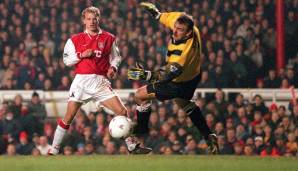 Dennis Bergkamp: Der Niederländer ist nicht nur eine Legende bei Arsenal, sondern eine Legende des Fußballspiels an sich. Um es mit Rudi Völler zu sagen: "Wer Dennis Bergkamp nicht geliebt hat, hat Fußball nie geliebt!"