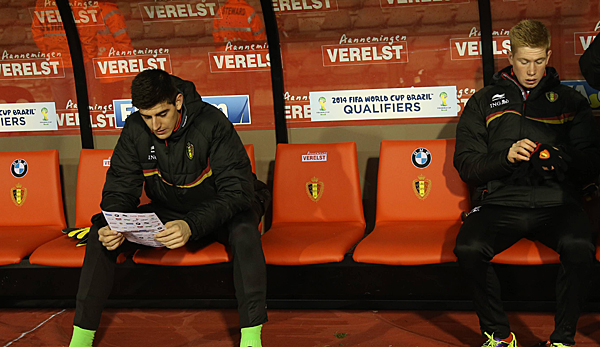 Ice broken: Kevin De Bruyne and Thibaut Courtois should get along well again despite the affair.