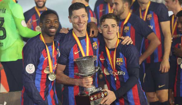 FC Barcelona beat rivals Real Madrid 3-1 in the Supercopa final.