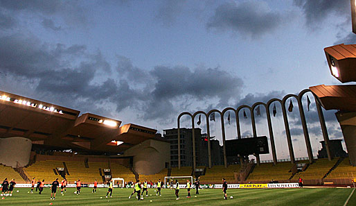 Das Stadion Stade Louis II. in Monaco bleibt am Samstag leer