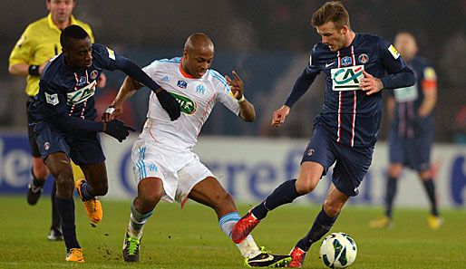David Beckham (r.) gab gegen Marseille sein Startelf-Debüt für Paris Saint-Germain