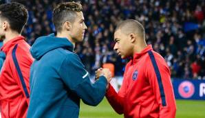 Zwei Weltstars unter sich: Cristiano Ronaldo und Kylian Mbappe.