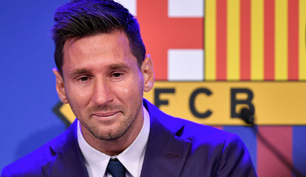 Lionel Messi hat sich in einer emotionalen Pressekonferenz vom FC Barcelona verabschiedet. Der langjährige Barca-Star wird wohl zu Paris Saint-Germain wechseln. In den nächsten Tagen soll er schon den Medizincheck dort absolvieren.