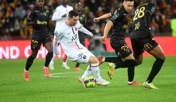 Der französische Meister Paris St. Germain hat in der Ligue 1 nur knapp die zweite Saisonniederlage verhindert.