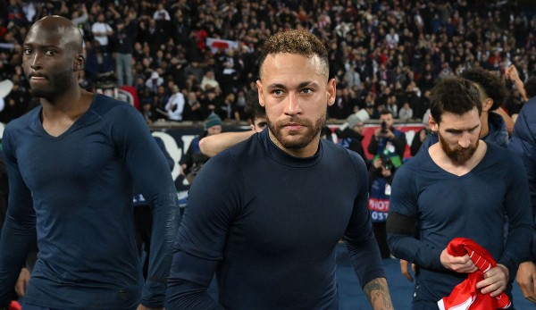 Neymar missing PSG injured again.
