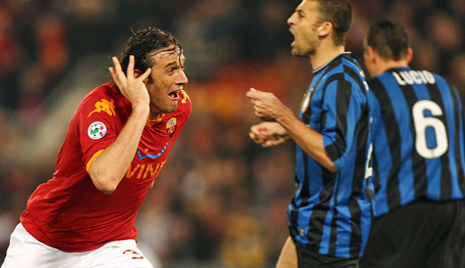 Romas Luca Toni sorgte mit seinem Tor für die Entscheidung gegen Inter