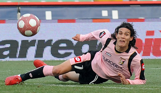 Auch Cavanis Saisontore zwölf und 13 halfen nicht: Palermo hat die Königsklasse verpasst