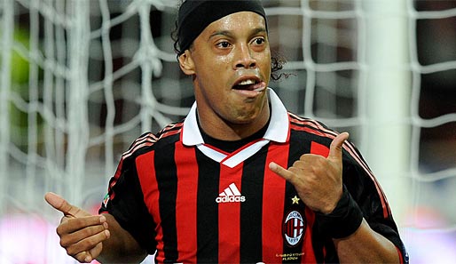 Ronaldinho ist zweimaliger Weltfußballer