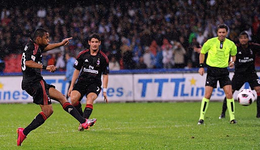 Milans Robinho erzielt in dieser Szene sein zweites Tor in der Serie A