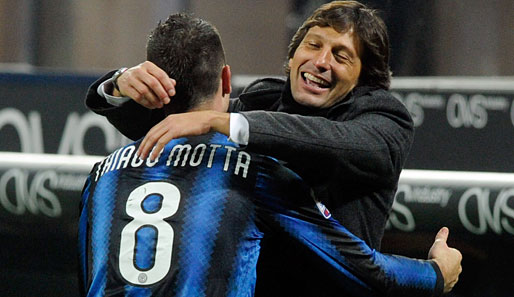 Neu-Inter-Coach Leonardo herzt seinen Doppeltorschützen Thiago Motta
