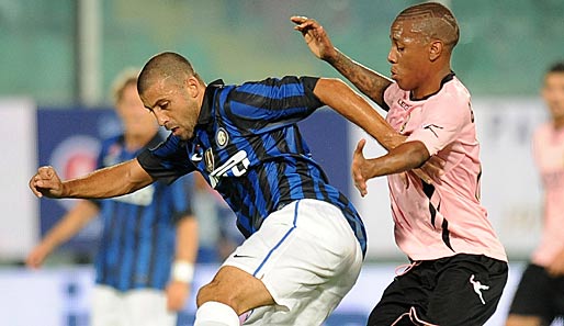 Inter mit Walter Samuel (l.) verspielte in Palermo eine 2:1-Führung und ging leer aus