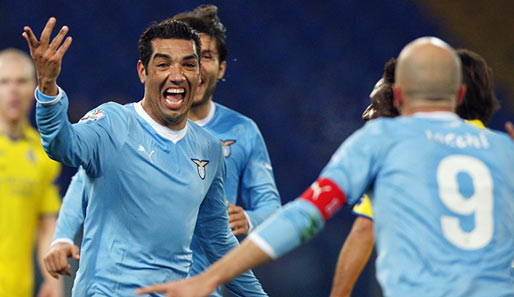 Andre Dias (l.) brachte Lazio gegen Hellas Verona mit 1:0 in Führung