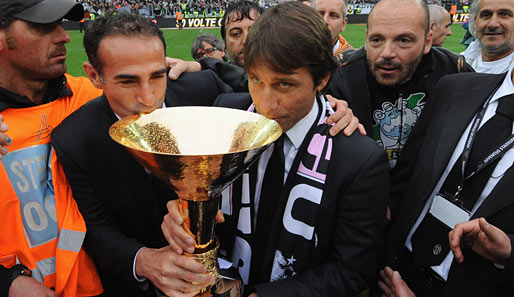 Antonio Conte (r.) gewann in diesem Jahr mit Juventus Turin den Scudetto
