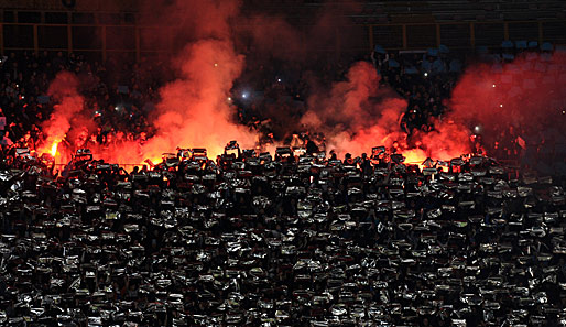 Auf den Rängen brannte es im Spiel des SSC Napoli gegen Juventus Turin mächtig