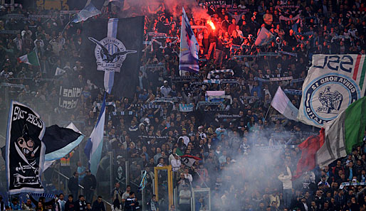 Wegen rassistischer Fangesänge der Fans wird Lazio Rom von der Liga zur Kasse gebeten