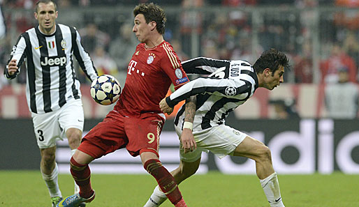Federico Peluso (r.) bleibt für weitere vier Jahre bei Juventus