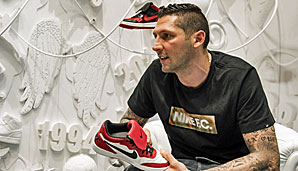 Marco Materazzi bei der Vorstellung des Nike-Schuhs "Tiempo 94"
