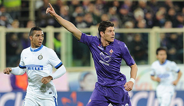 Mario Gomez musste zuletzt vier Wochen pausieren und konnte der Fiorentina nicht helfen
