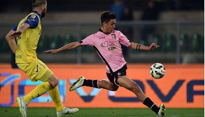 Für wen geht Palermos Dybala (r.) in der nächsten Saison auf Torejagd?