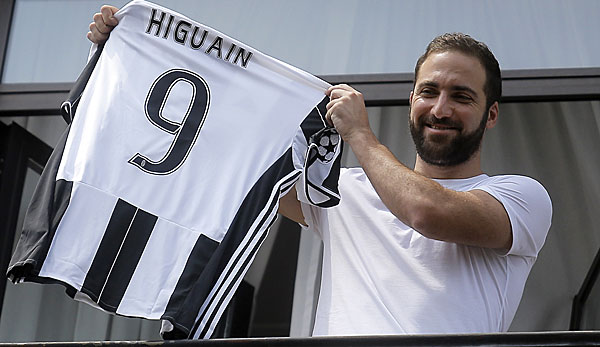 Gonzalo Higuain hat sich mit seinen Wechsel zu Juve nicht nur Freunde gemacht