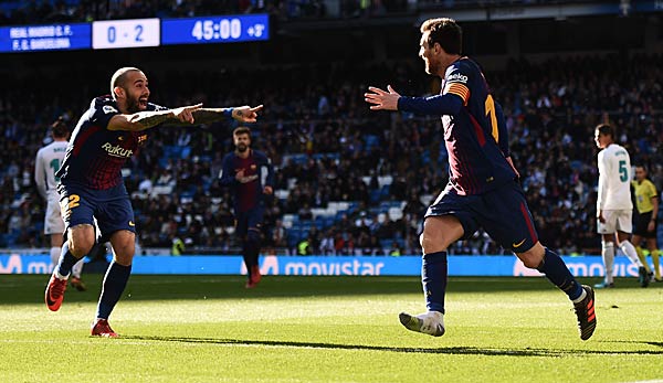 Aleix Vidal und Lionel Messi im Clasico