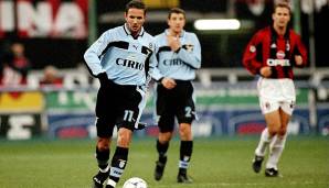 SINISA MIHAJLOVIC: Als Europapokal-Sieger mit Roter Stern wechselte er 1992 zur Roma. Nach zwei Jahren ging es für den zentralen Mittelfeldspieler, der anfangs auch auf der linken Außenbahn auflief, zu Sampdoria und 1998 zu Lazio.