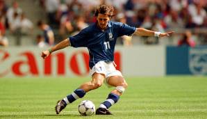 Dino Baggio (aktiv von 1990 bis 2008, unter anderem für Juventus Turin und AC Parma) - Spiele: 471, Tore: 42.