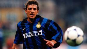 EINWECHSELSPIELER: Francesco Moriero (in Minute 68 für Djorkaeff gekommen). Der Rechtsaußen kam vor der Saison nach zwei Monaten bei Milan zu Inter und dort gleich regelmäßig zum Einsatz. Spielte auch achtmal für Italiens Nationalelf. Heute Trainer.