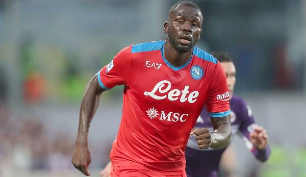 Verteidiger Kalidou Koulibaly vom italienischen Erstligisten SSC Neapel ist nach dem Serie-A-Spiel beim AC Florenz am Sonntag (2:1) erneut rassistisch beleidigt worden.