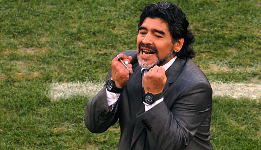 Diego Maradona kann sich ein Engagement in der Primera Division vorstellen