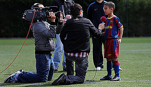 Beim FC Barcelona steht man als Fußballer schon mit jungen Jahren im Rampenlicht